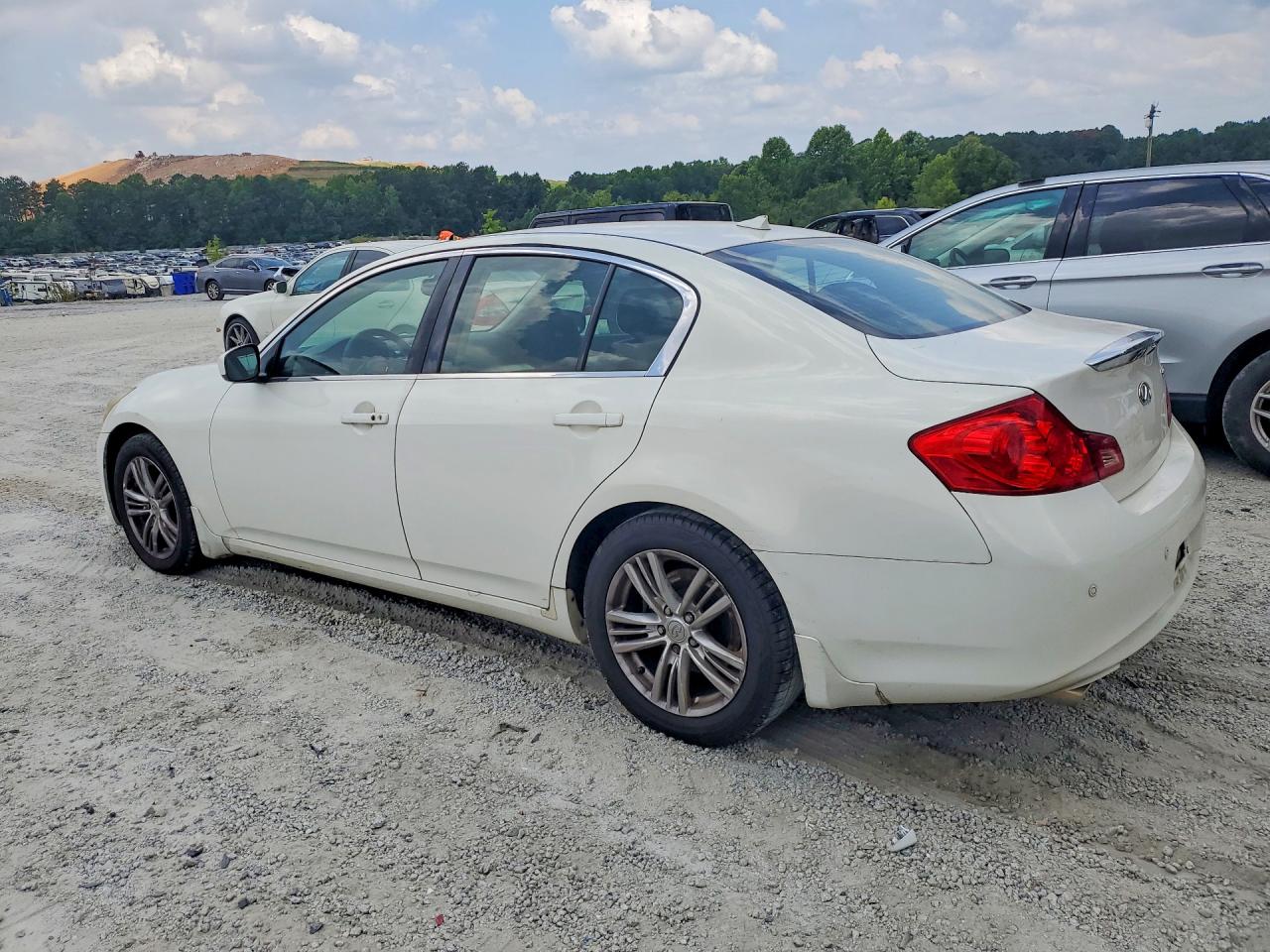 2010 INFINITI G37
