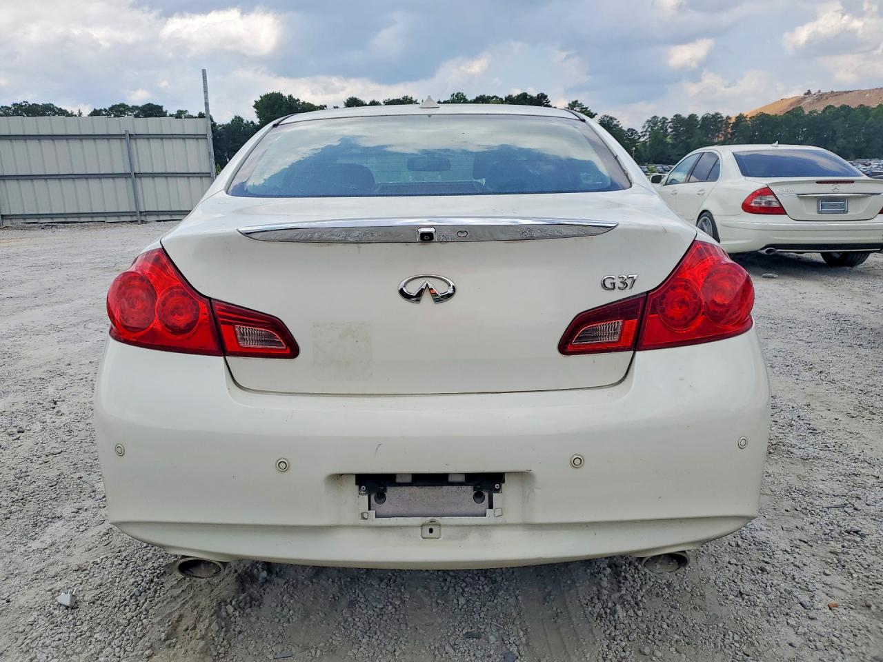 2010 INFINITI G37