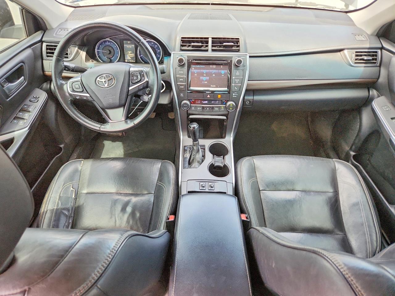2017 TOYOTA CAMRY