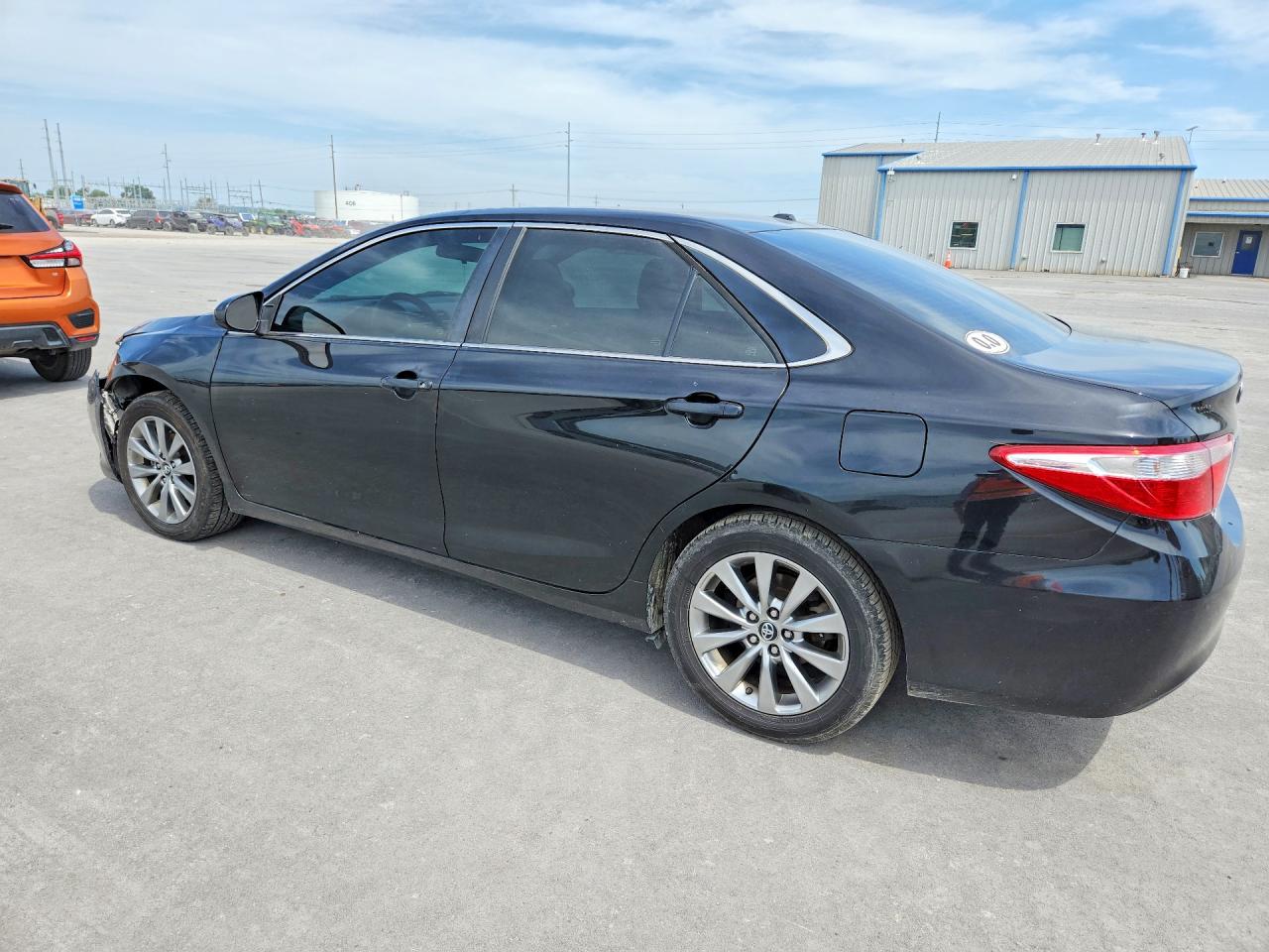 2017 TOYOTA CAMRY