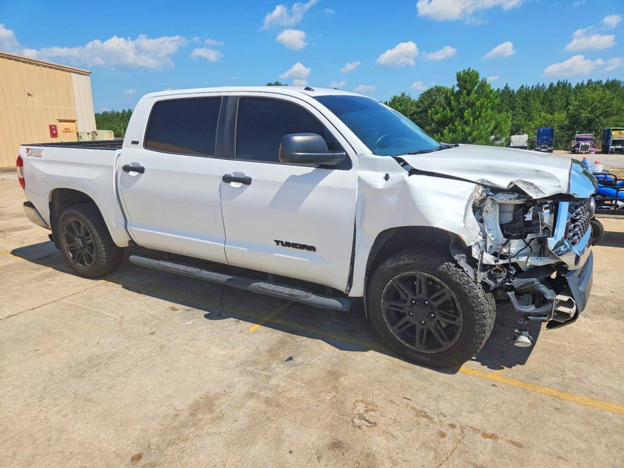 2019 TOYOTA TUNDRA