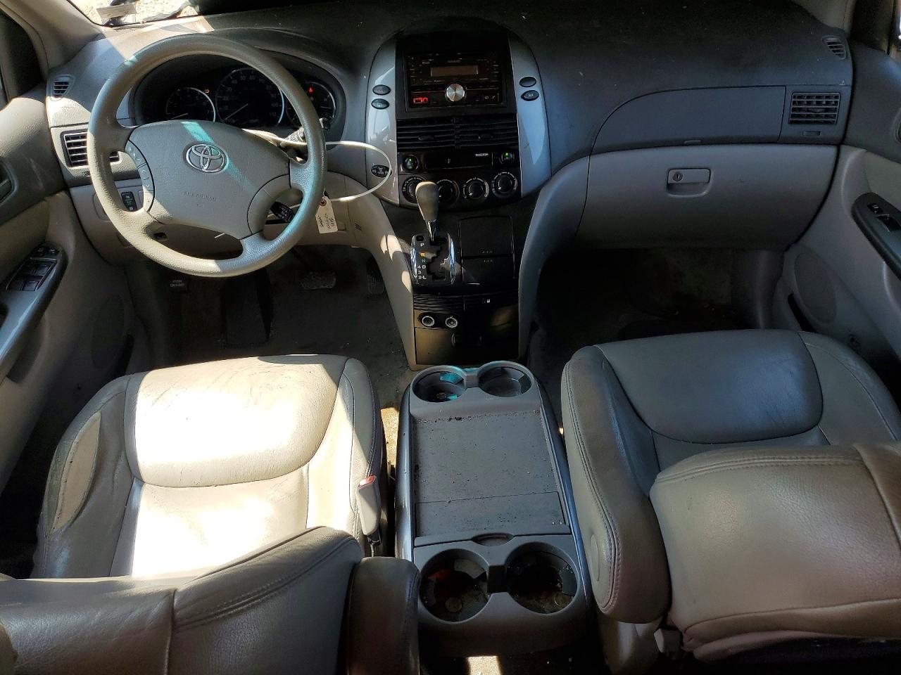 2008 TOYOTA SIENNA