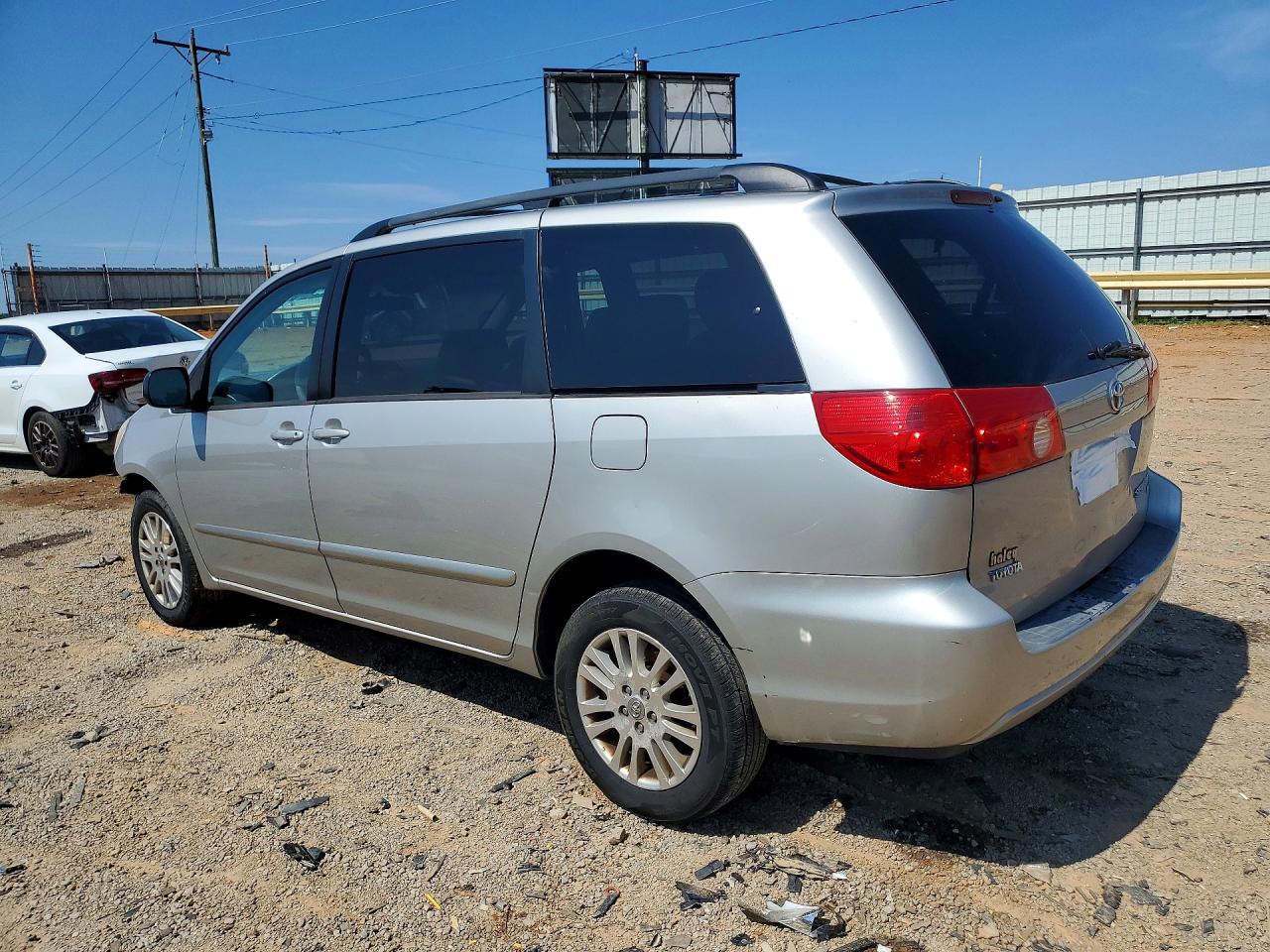 2008 TOYOTA SIENNA