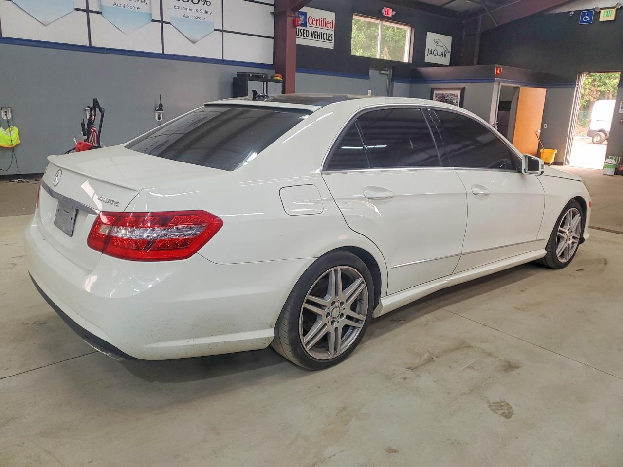 2010 MERCEDES-BENZ E-CLASS