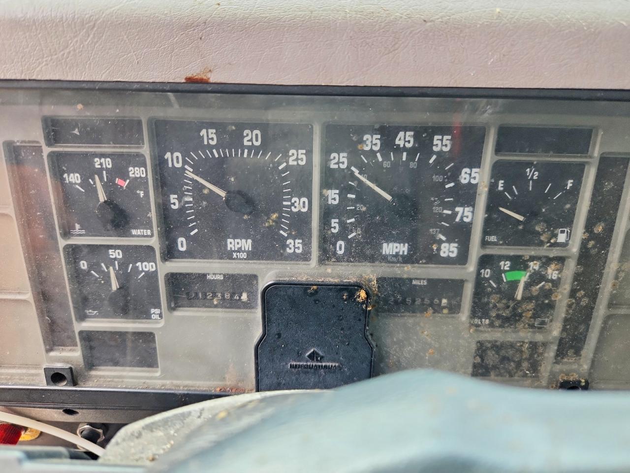 2000 INTERNATIONAL 4000 SERIE