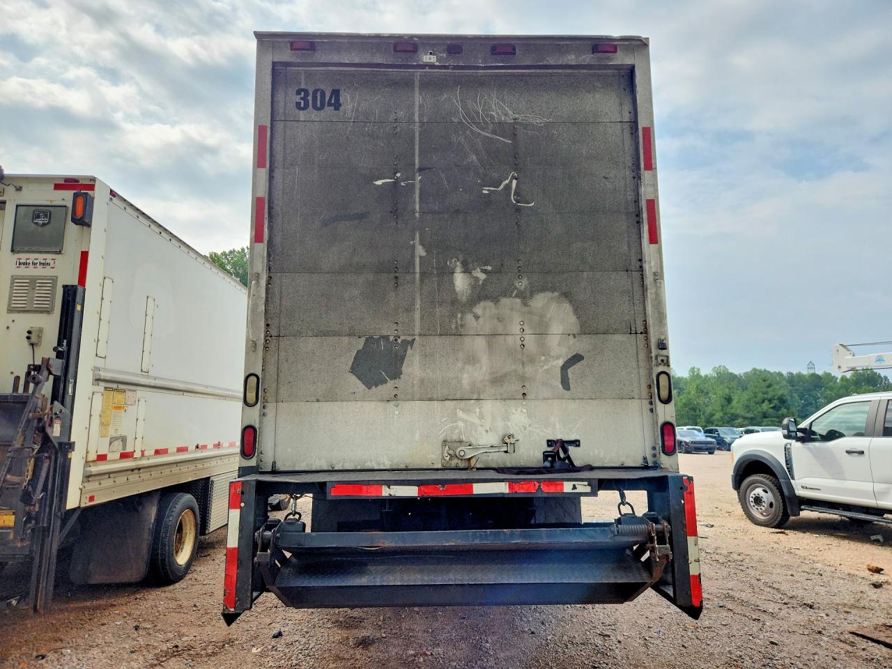 2000 INTERNATIONAL 4000 SERIE