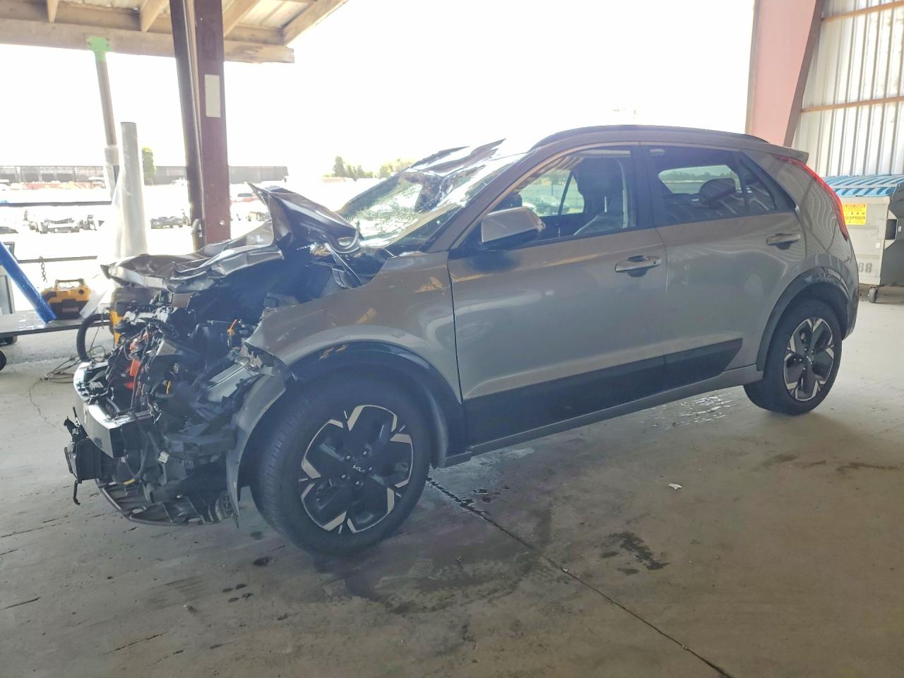 2023 KIA NIRO