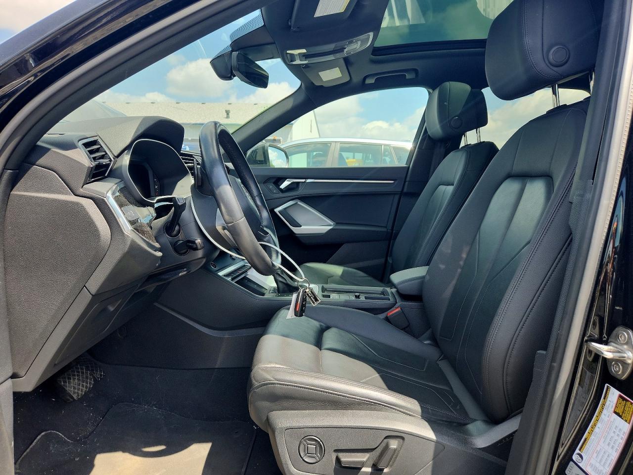 2023 AUDI Q3