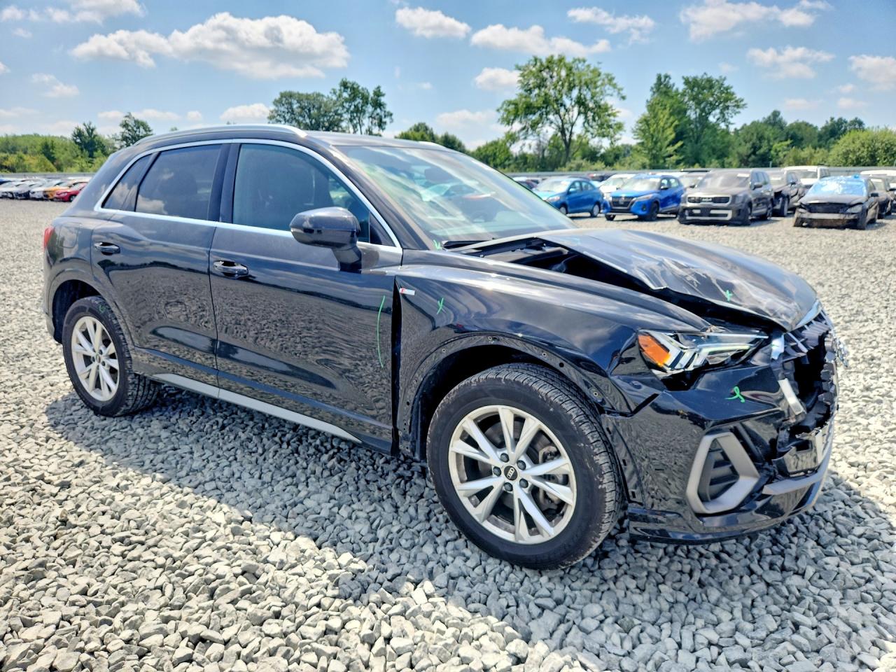 2023 AUDI Q3