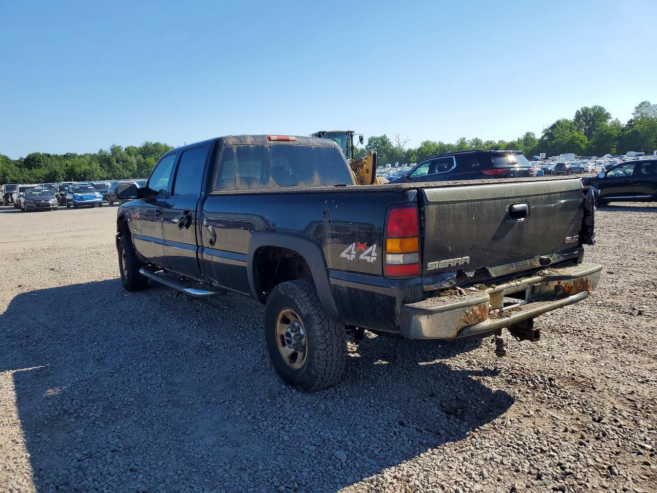 2005 GMC SIERRA