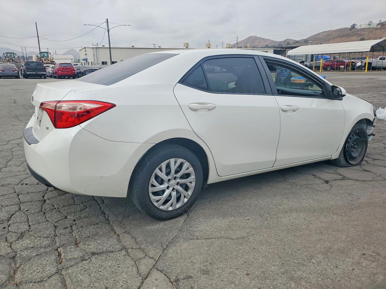 2018 TOYOTA COROLLA