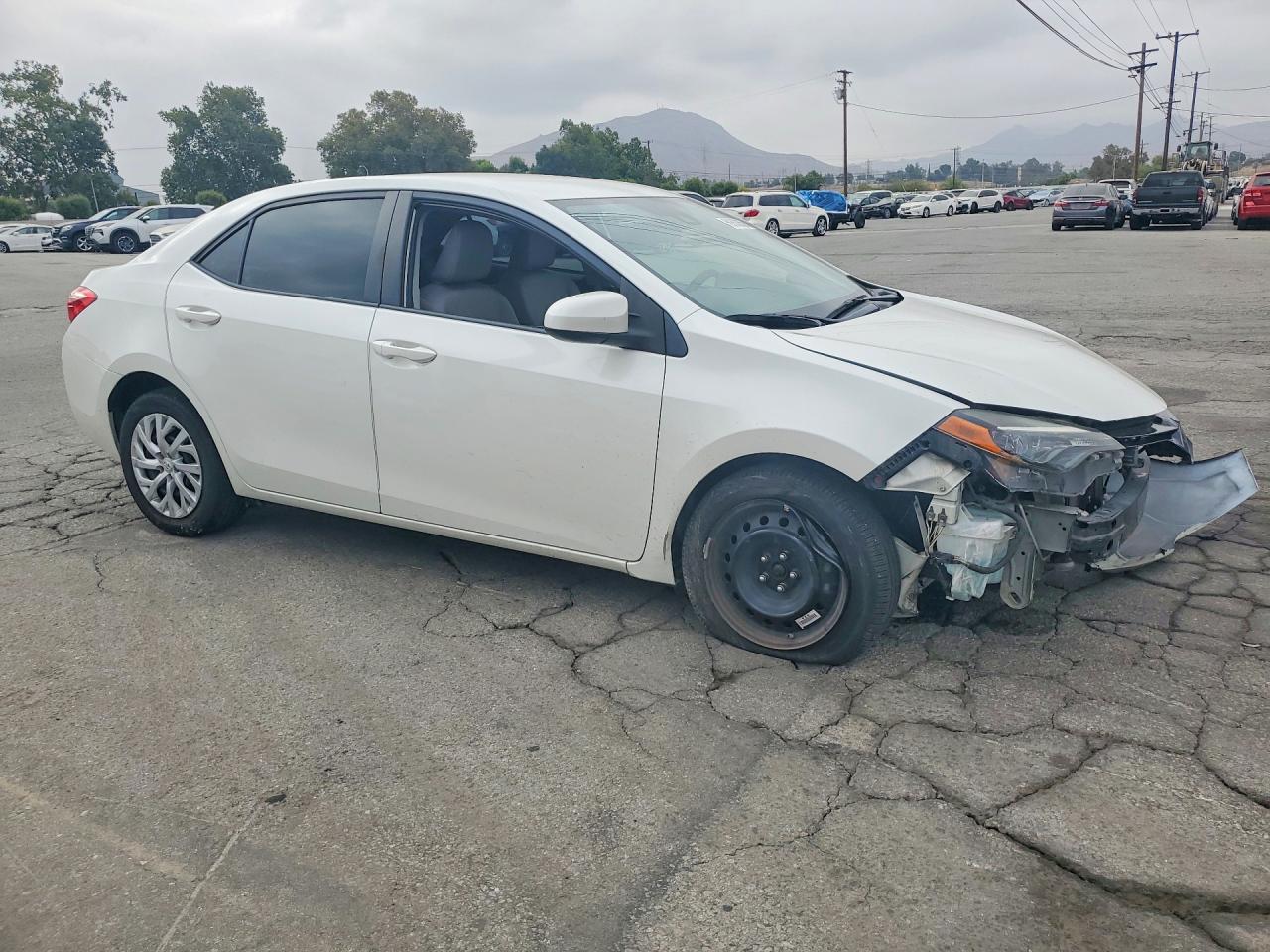 2018 TOYOTA COROLLA