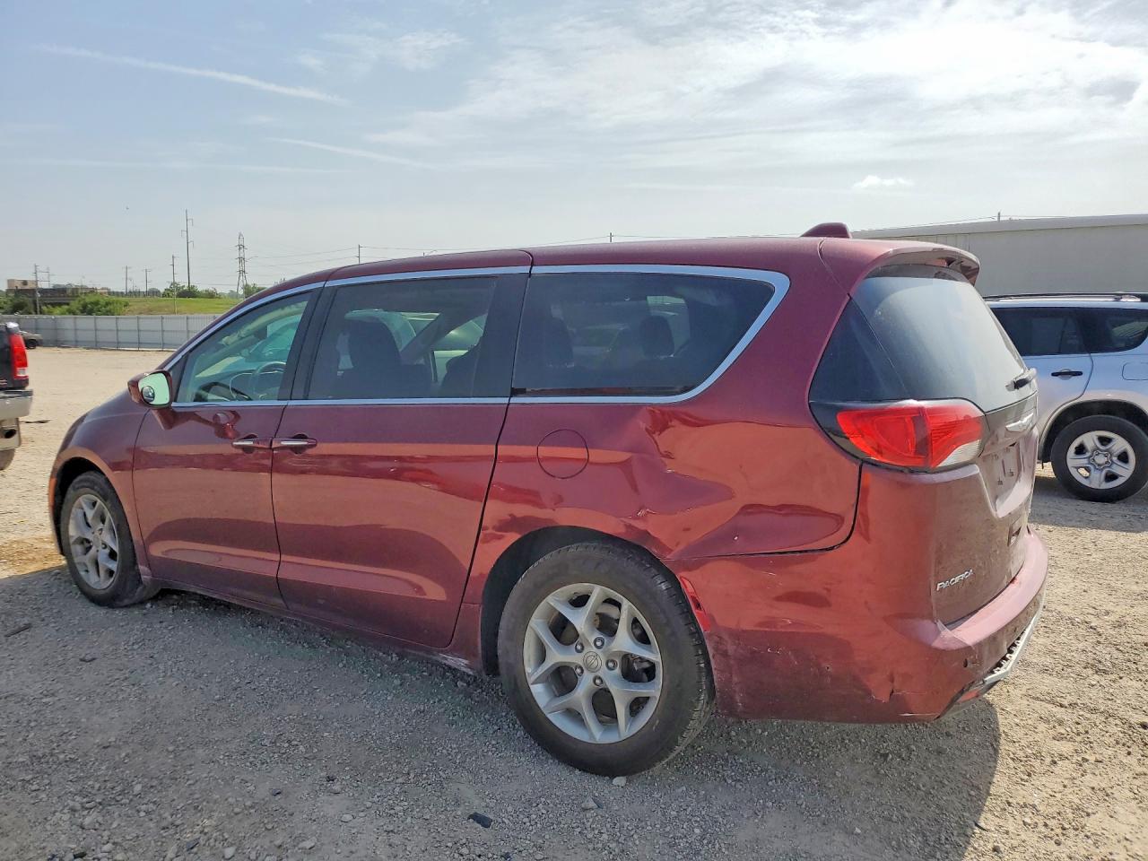 2018 CHRYSLER PACIFICA