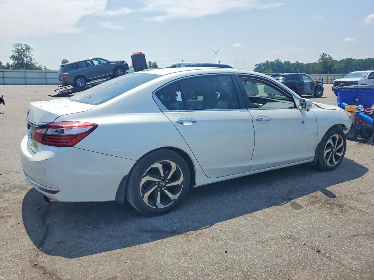 2017 HONDA ACCORD 4D