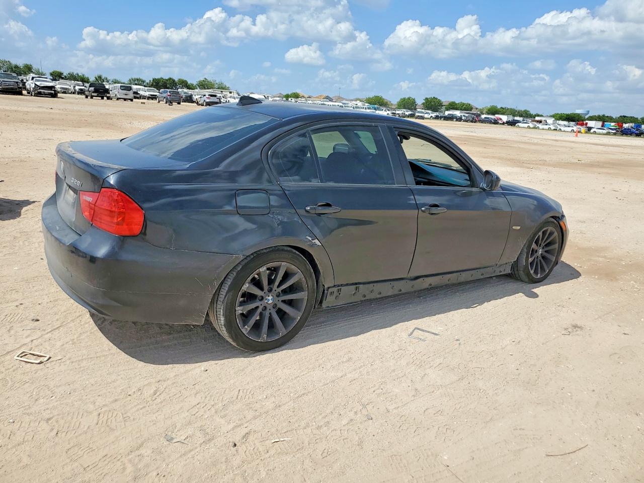 2011 BMW 3 SERIES