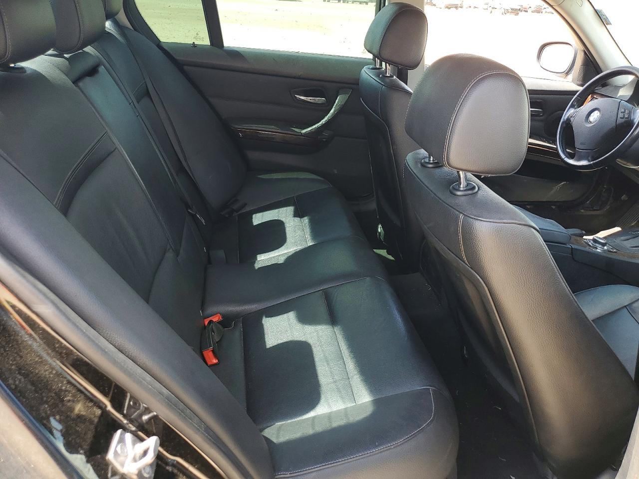 2011 BMW 3 SERIES