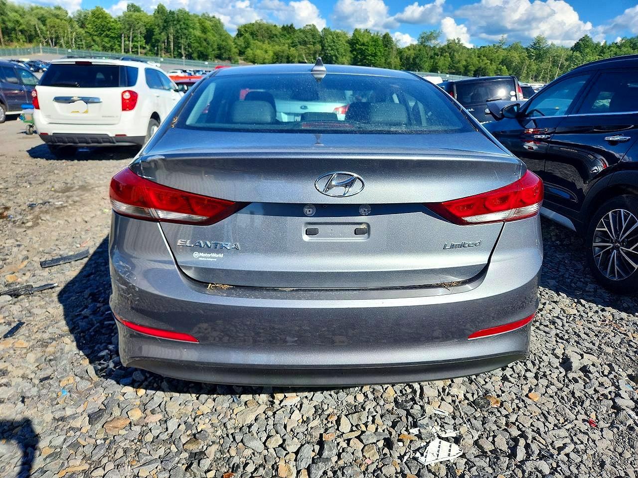 2017 HYUNDAI ELANTRA