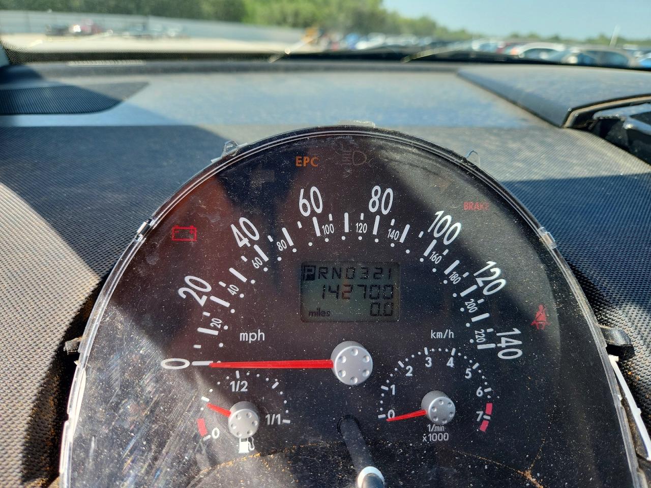 2003 VOLKSWAGEN BEETLE