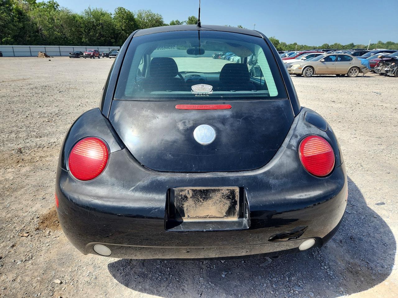 2003 VOLKSWAGEN BEETLE
