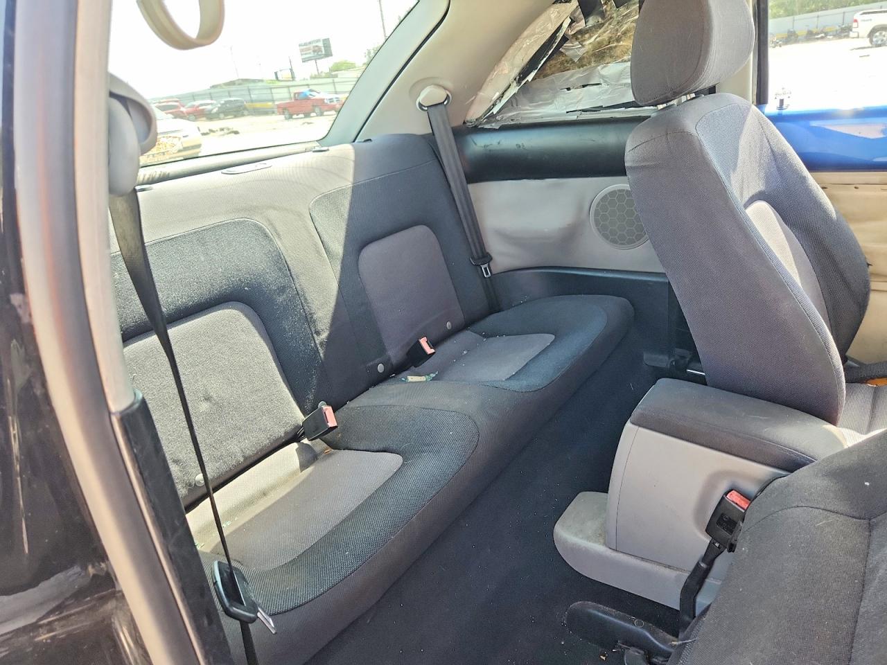 2003 VOLKSWAGEN BEETLE
