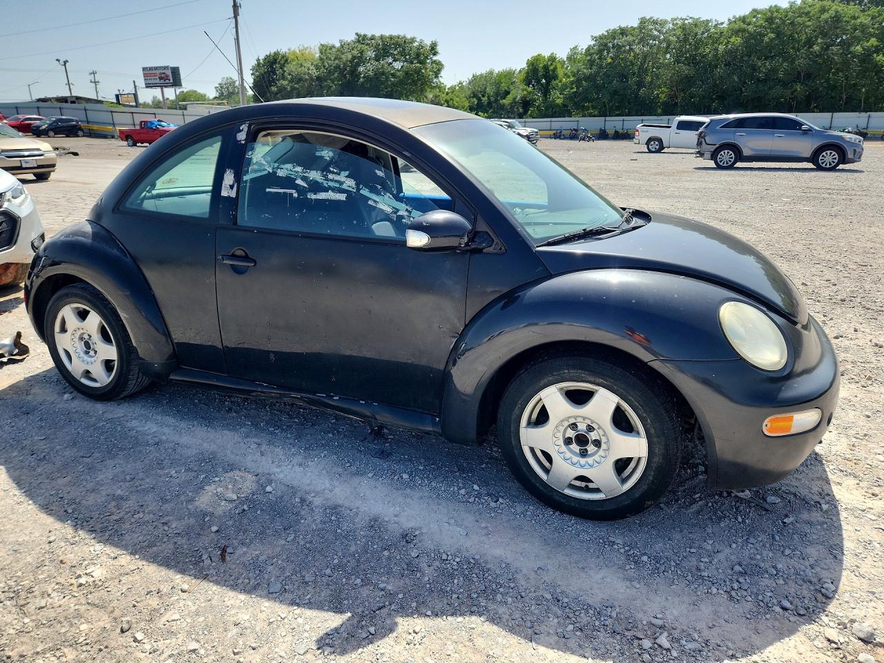2003 VOLKSWAGEN BEETLE