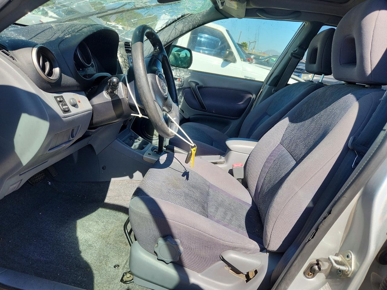 2003 TOYOTA RAV4