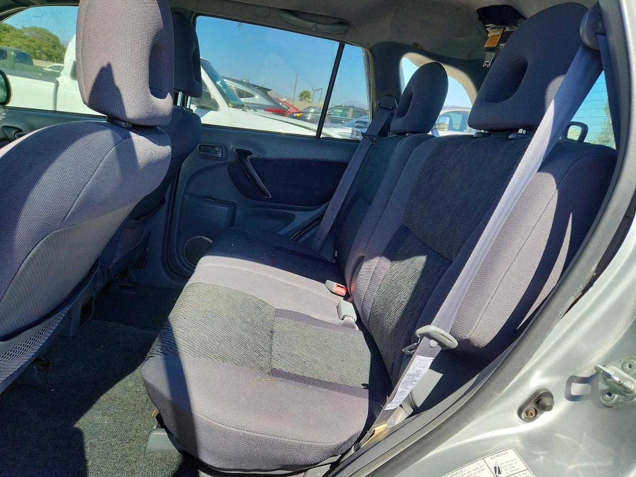 2003 TOYOTA RAV4