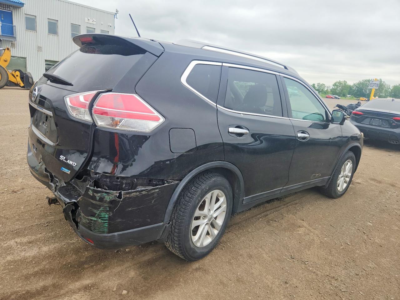 2015 NISSAN ROGUE
