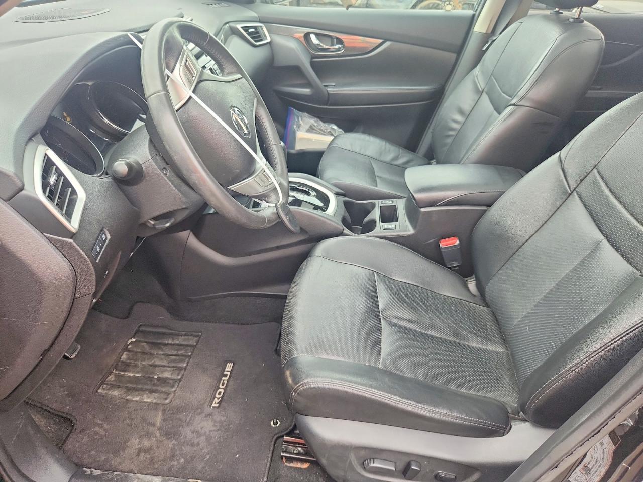 2015 NISSAN ROGUE