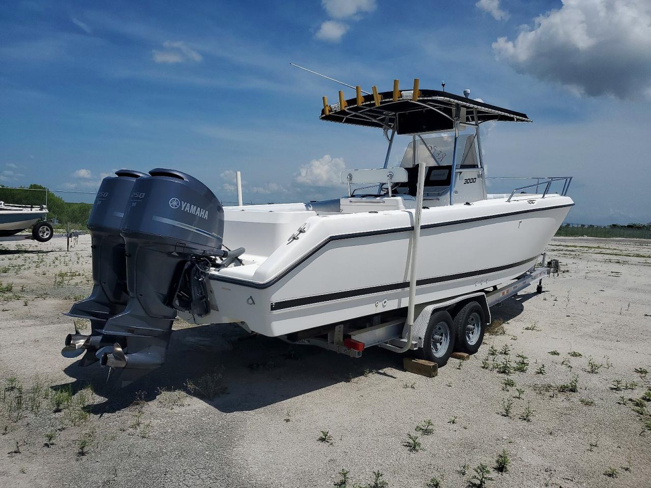 1997 CENTURY BOAT