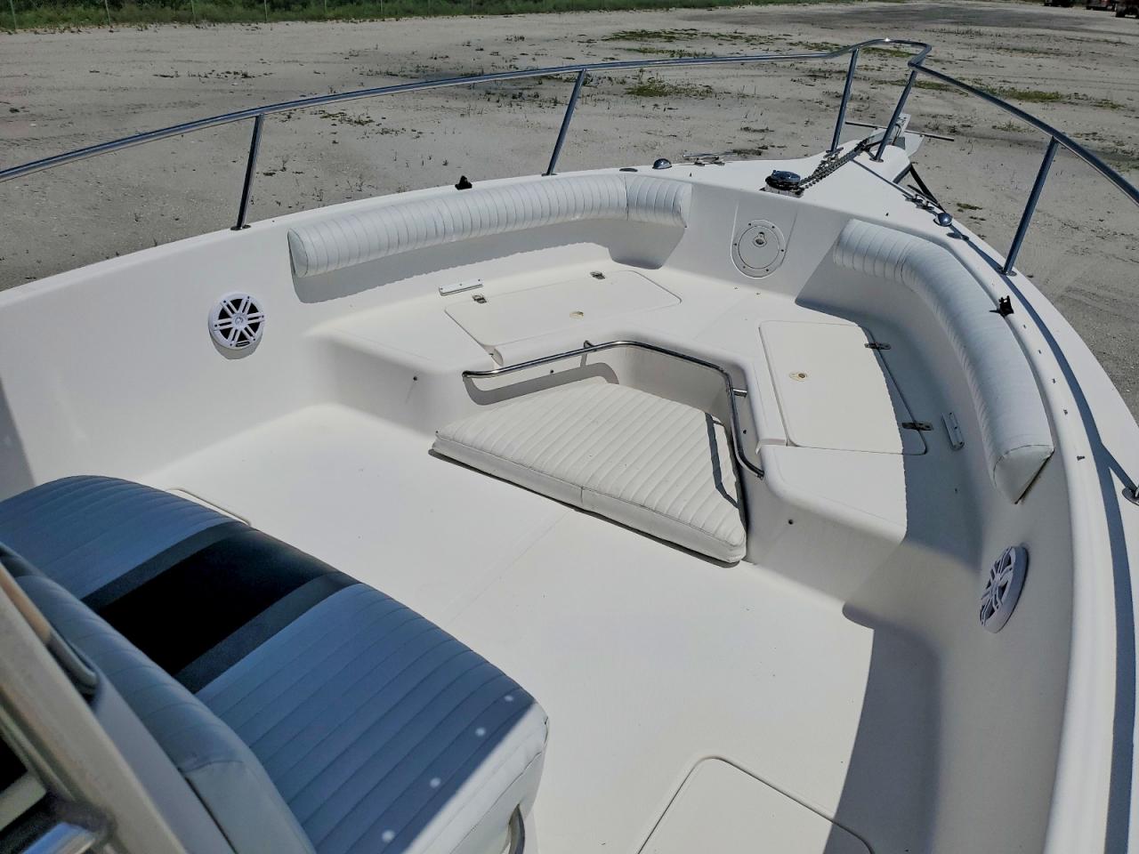 1997 CENTURY BOAT