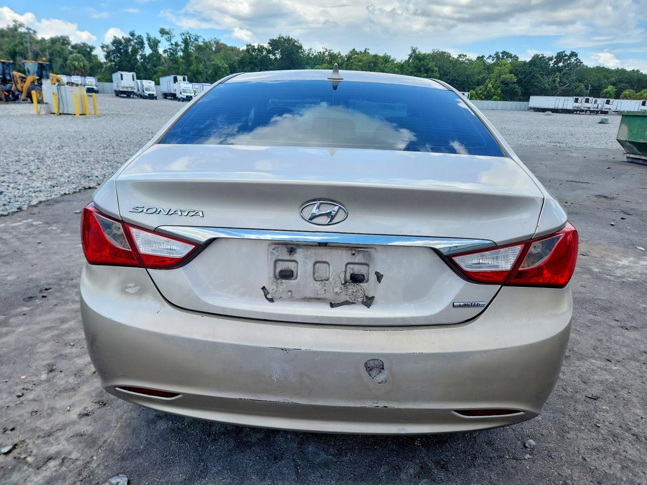 2011 HYUNDAI SONATA