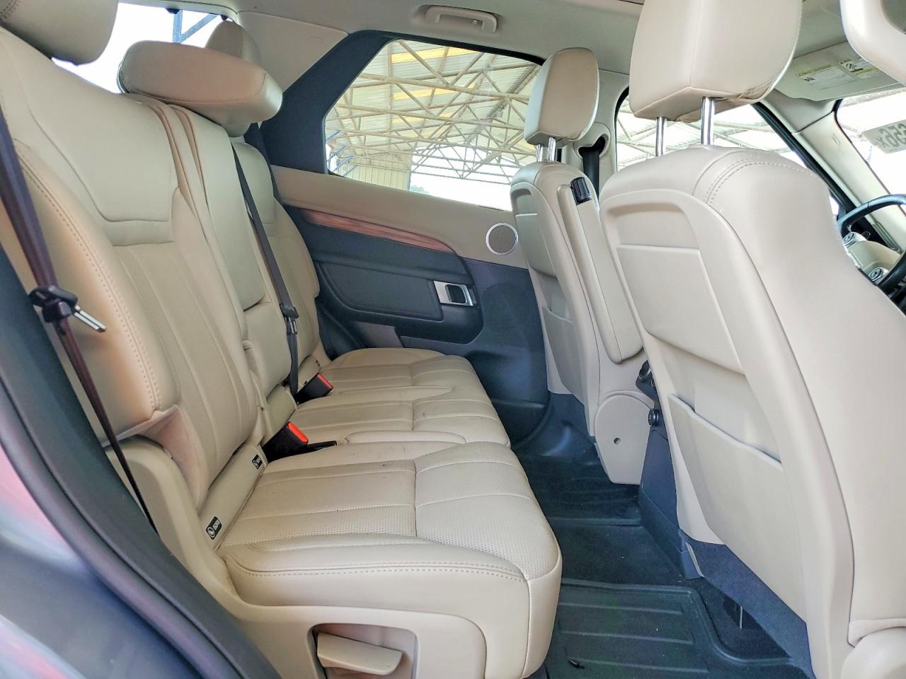 2018 LAND ROVER DISCOVERY