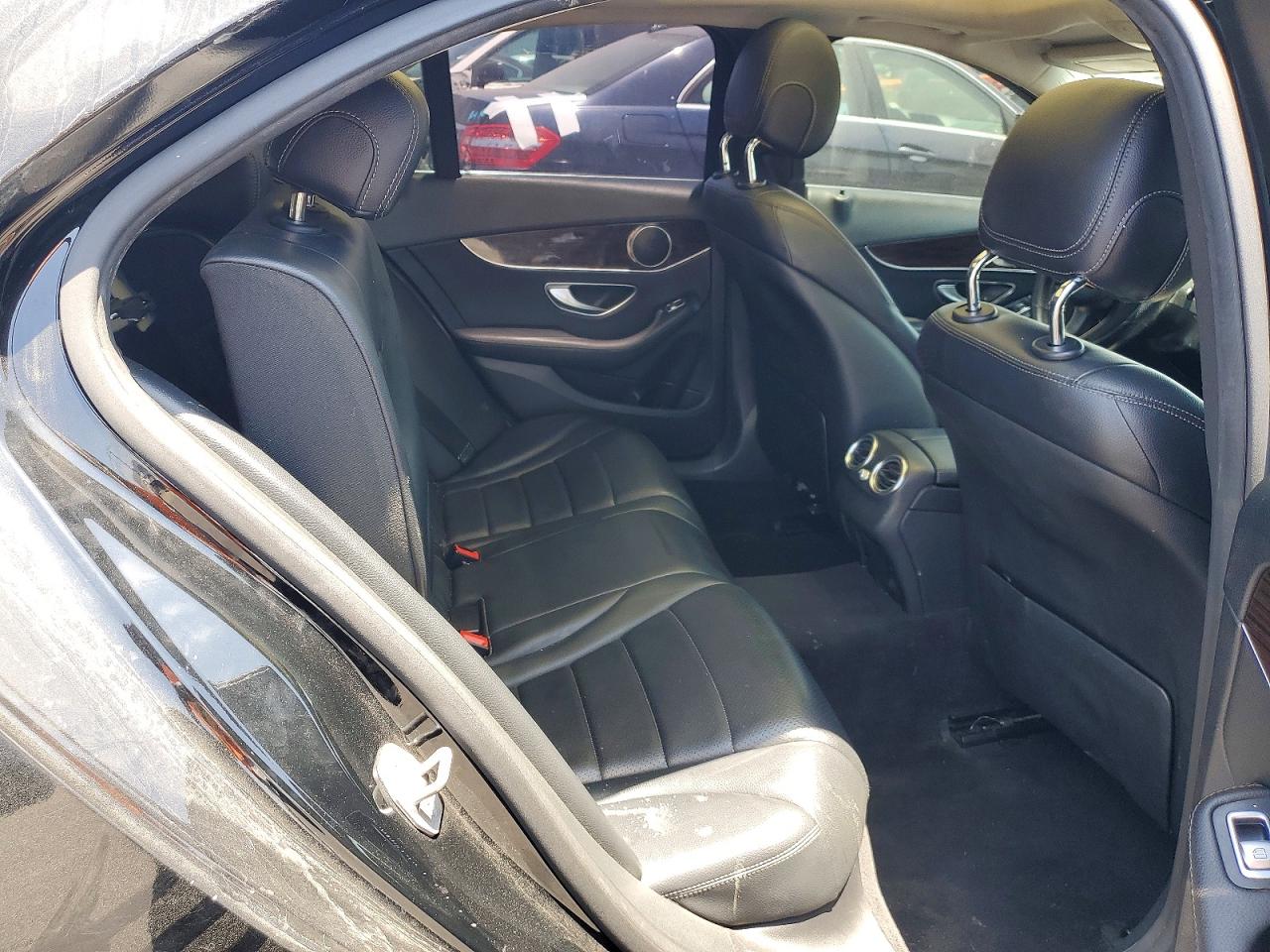 2016 MERCEDES-BENZ C-CLASS