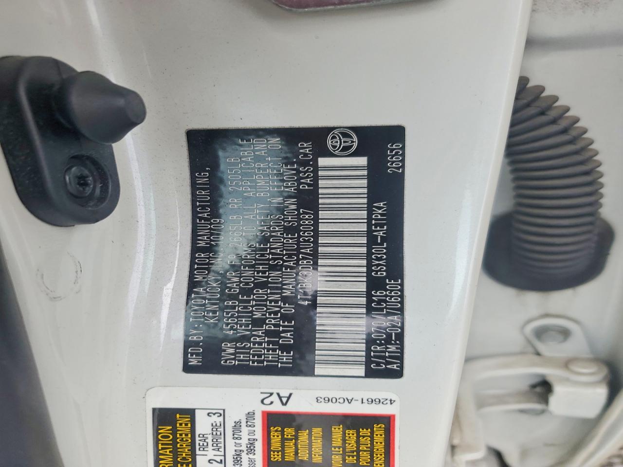 2010 TOYOTA AVALON