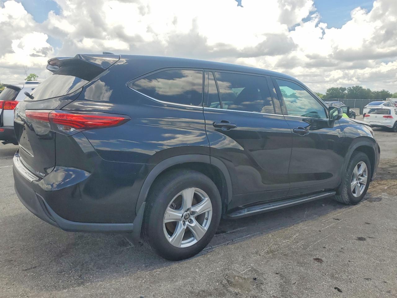 2021 TOYOTA HIGHLANDER