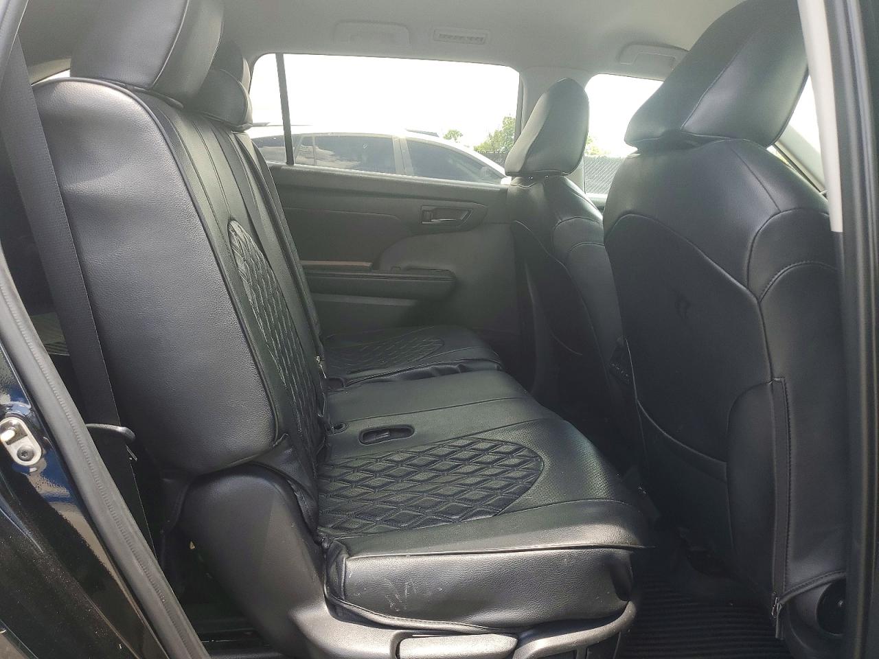 2021 TOYOTA HIGHLANDER