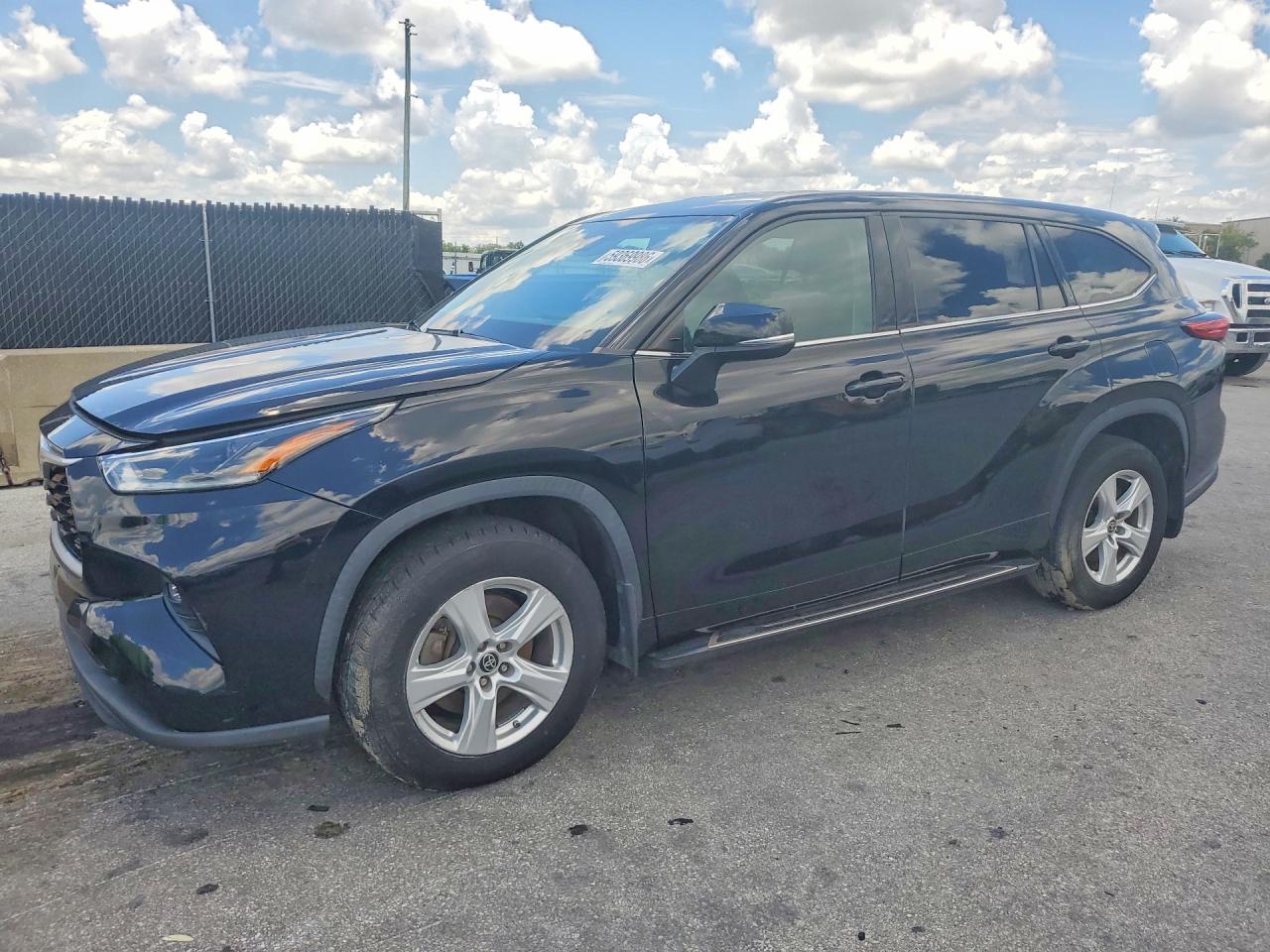 2021 TOYOTA HIGHLANDER