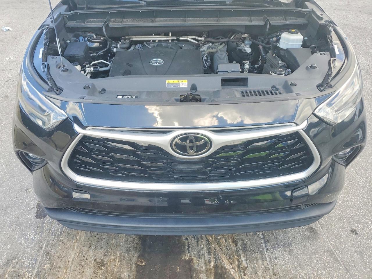 2021 TOYOTA HIGHLANDER