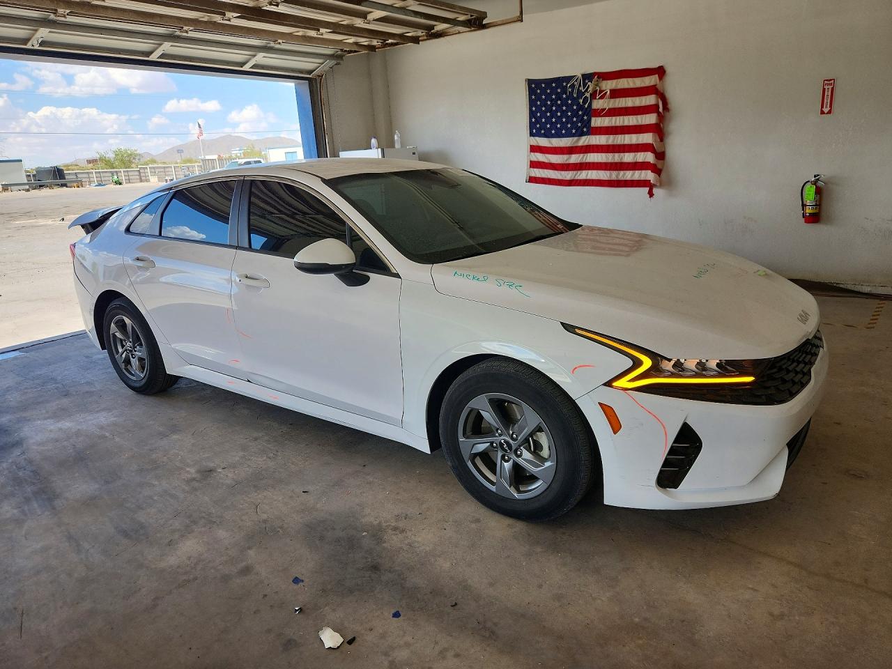 2023 KIA K5