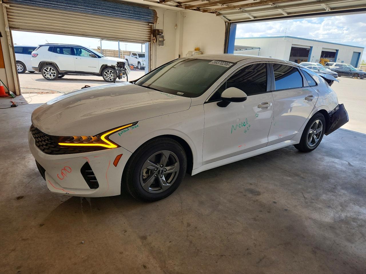 2023 KIA K5