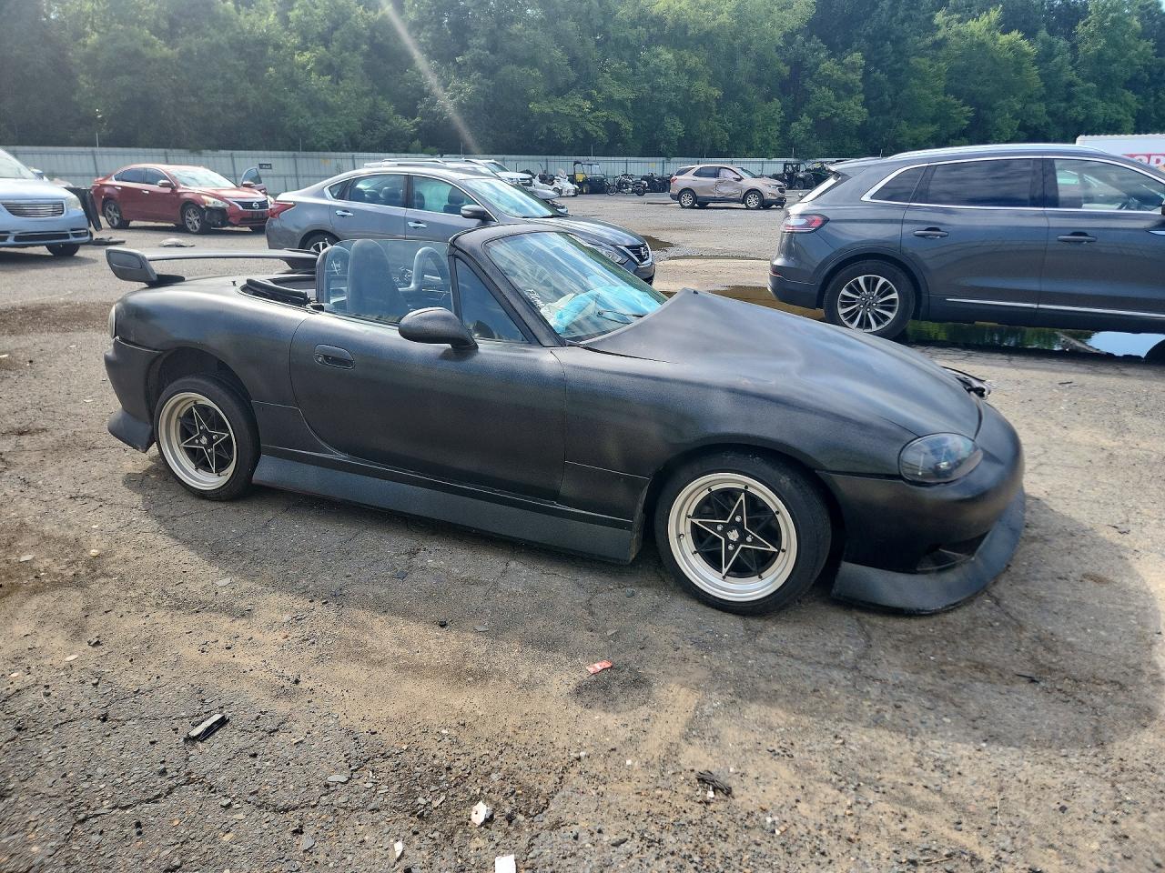 2002 MAZDA MX5