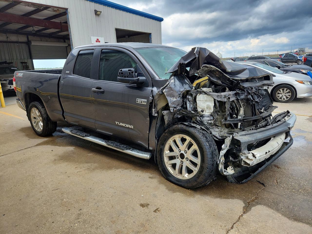 2020 TOYOTA TUNDRA