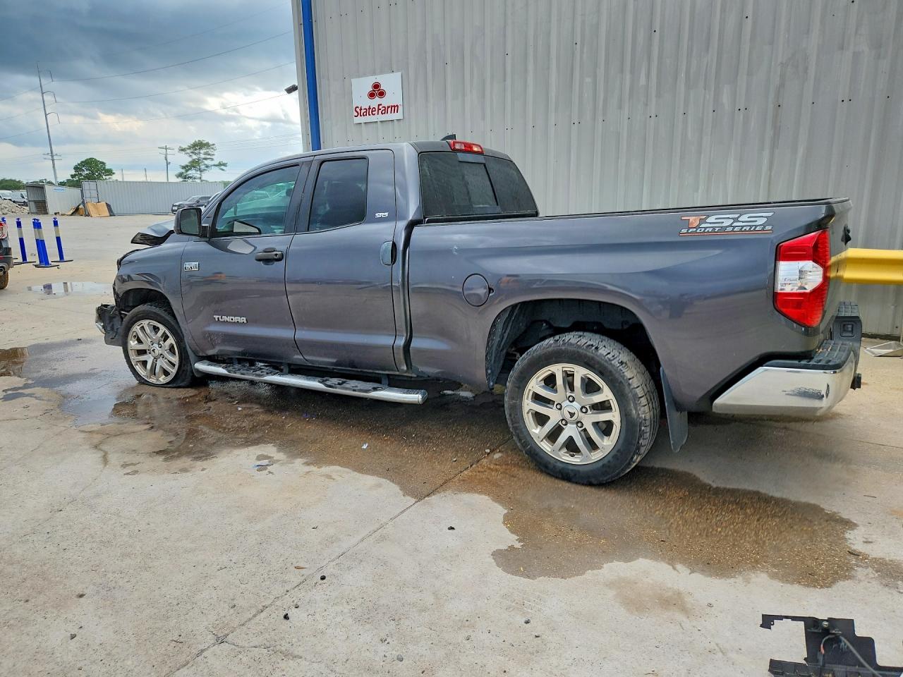 2020 TOYOTA TUNDRA