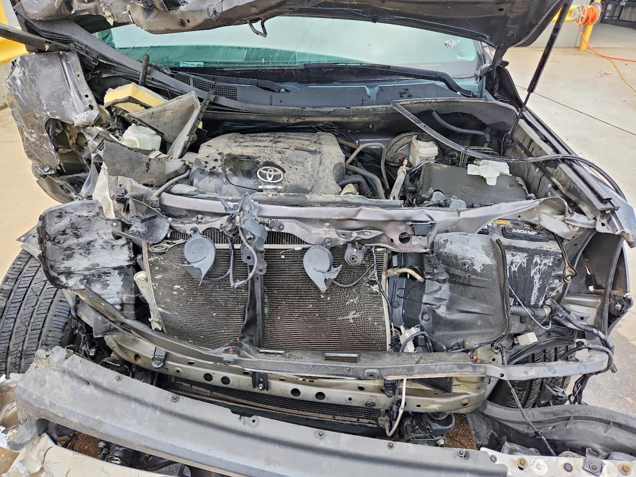 2020 TOYOTA TUNDRA