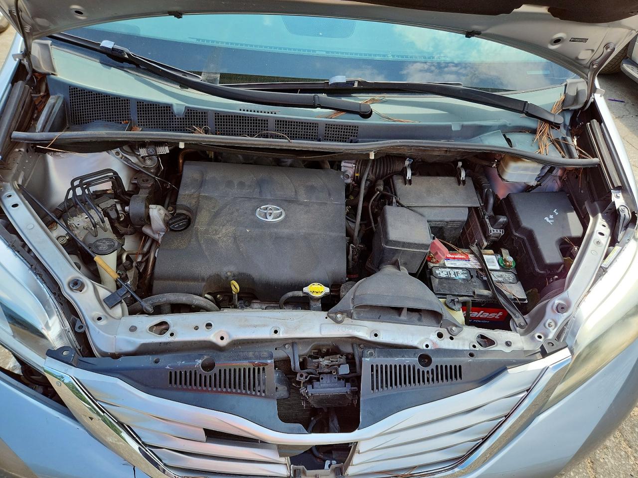 2015 TOYOTA SIENNA