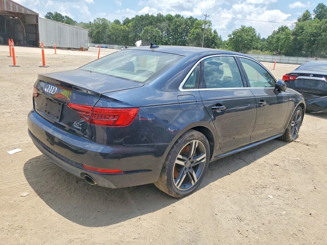2017 AUDI A4