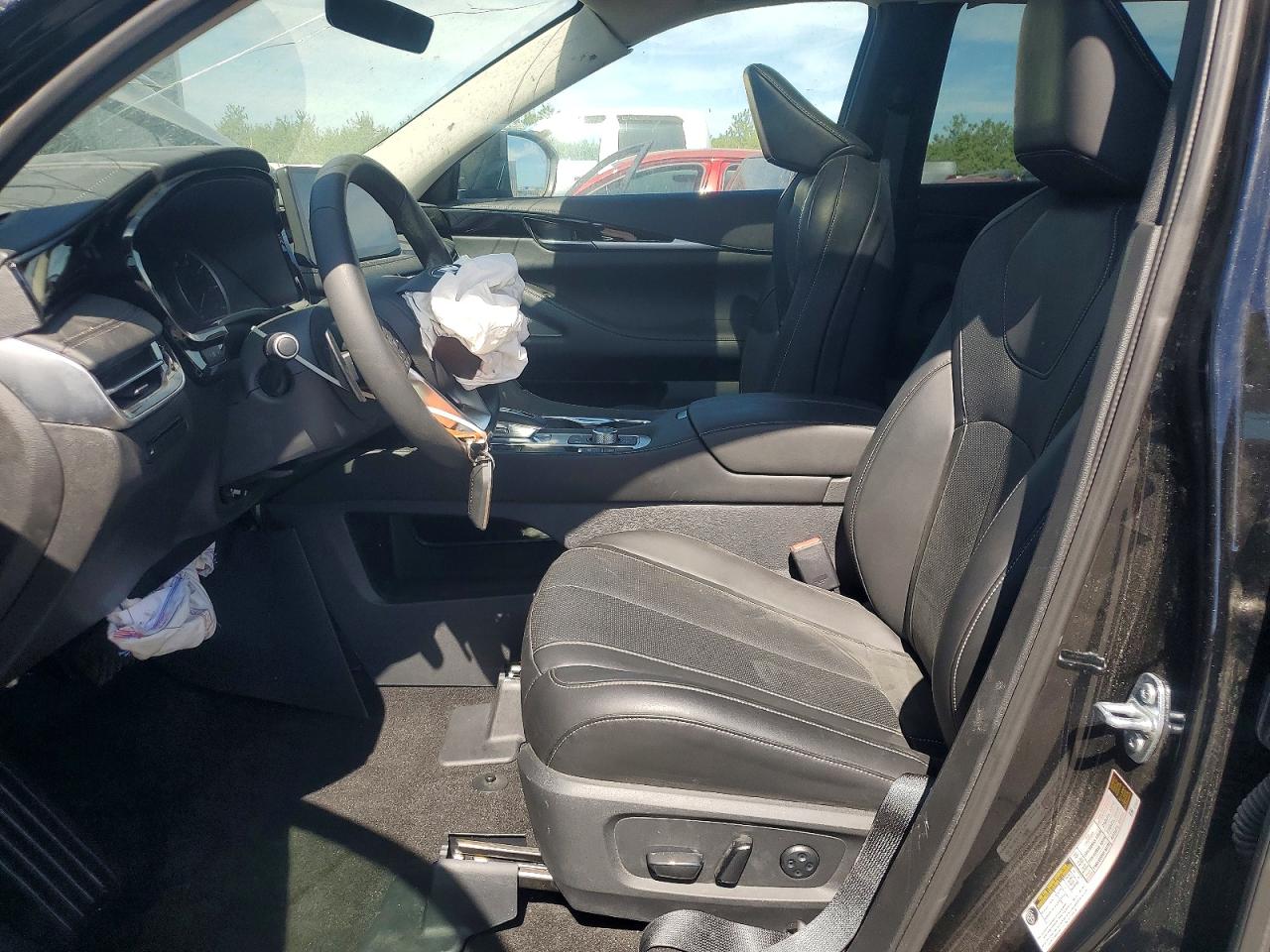 2025 INFINITI QX60 PURE