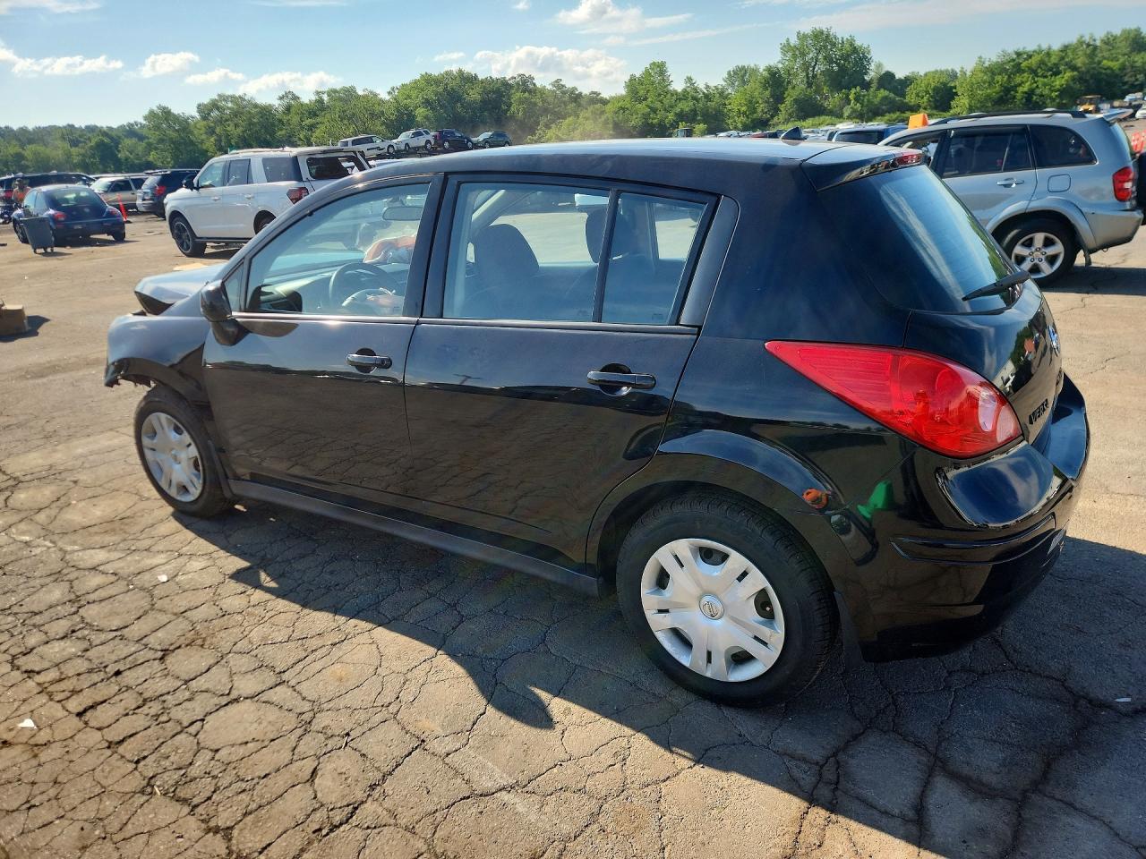 2010 NISSAN VERSA