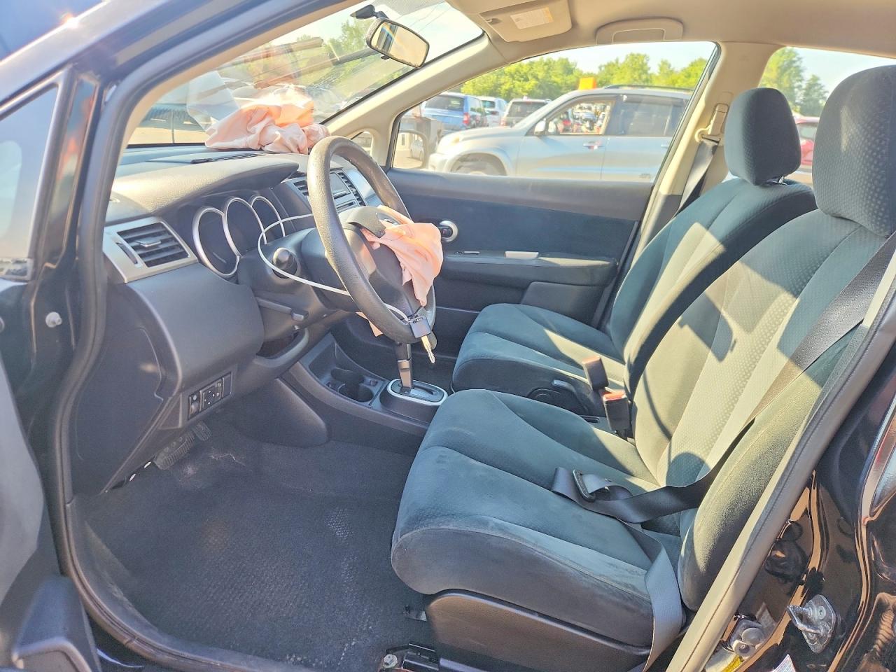 2010 NISSAN VERSA